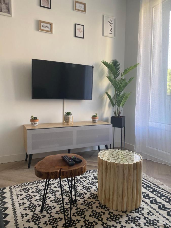 Les Rives Saint Symphorien, Appartements Meubles Longeville-les-Metz エクステリア 写真
