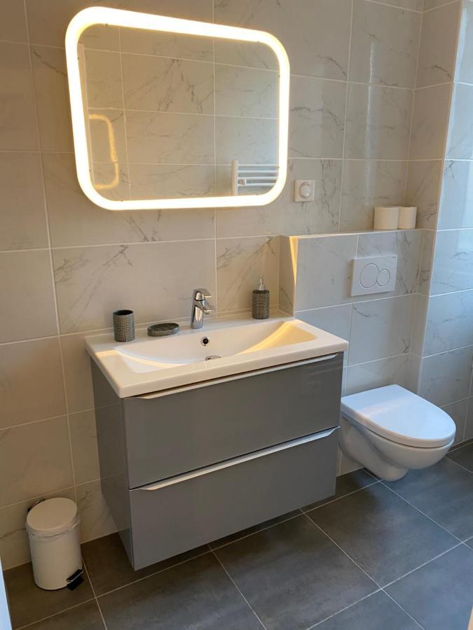 Les Rives Saint Symphorien, Appartements Meubles Longeville-les-Metz エクステリア 写真